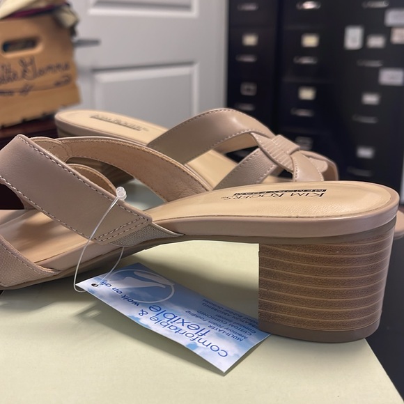 Kim Rogers Tan Naura Slides - Picture 4 of 7